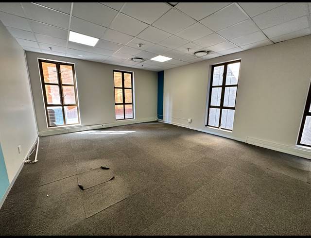 574M² OFFICE TO LET IN ROSEBANK